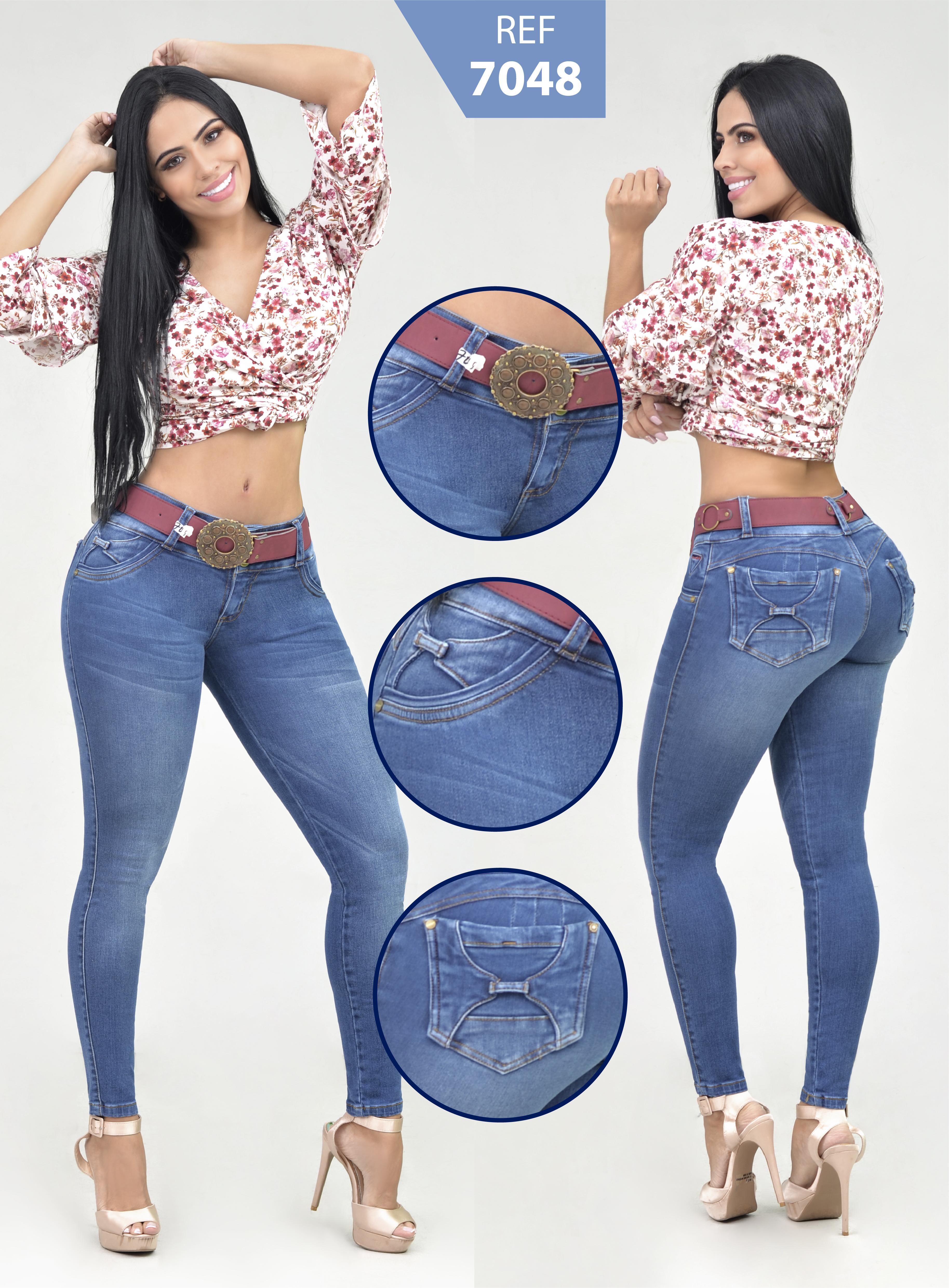 Jean Denim Jeans with Pockets, light blue wear lines effects