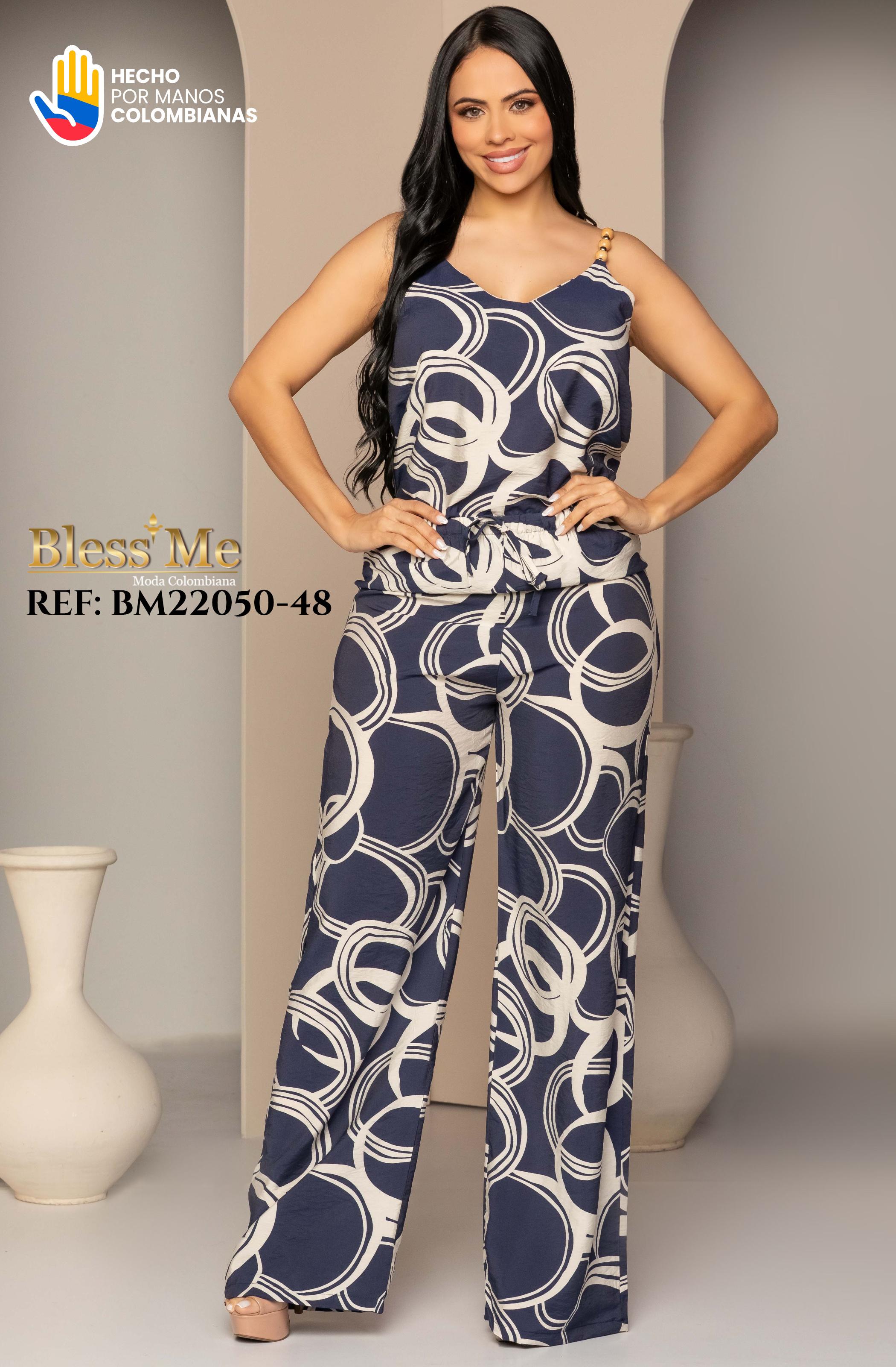 Blouse and pants set