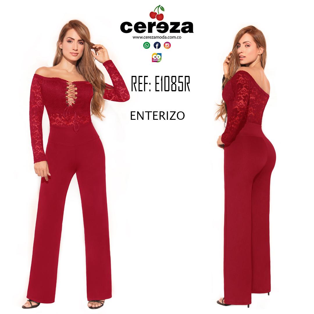 Enterizo marca CEREZA, hecho en Colombia, con Manga larga y parte superior en encage, hombros y espalda descubiertos.